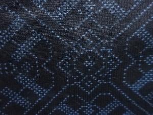 アンティーク　抽象模様織り出し本場泥大島紬着物(5マルキ)